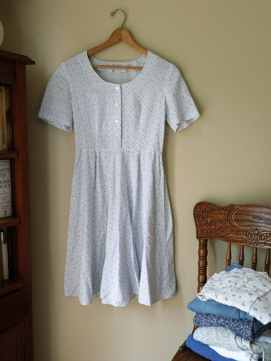 Dresses & Skirts - Hand-Made Light Blue Floral Short-Sleeve Cotton Dress